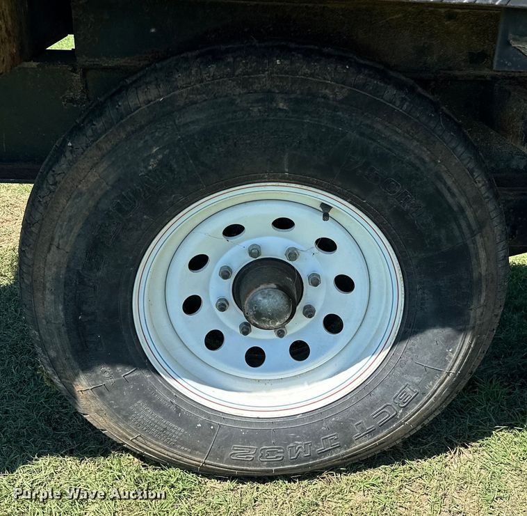 image for item ML9196 2004 Starlite 22 CT  combine trailer