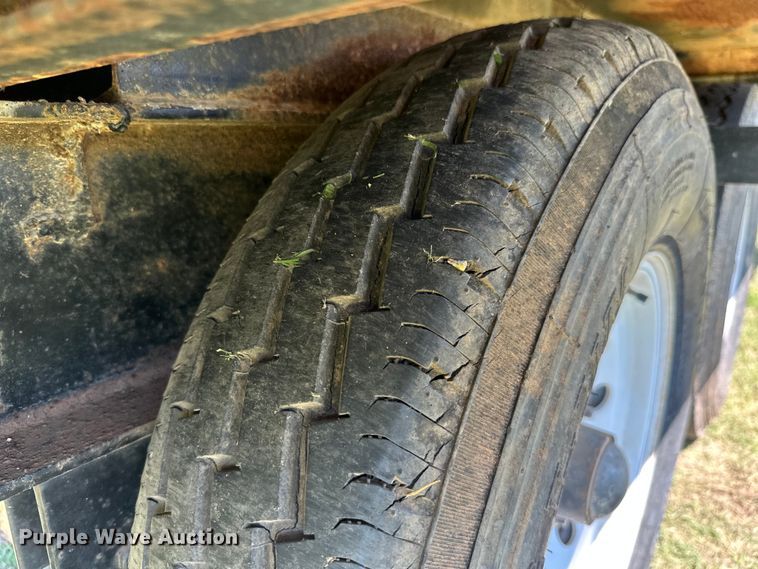 image for item ML9196 2004 Starlite 22 CT  combine trailer