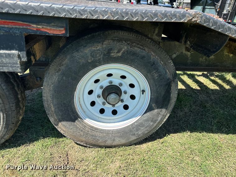 image for item ML9196 2004 Starlite 22 CT  combine trailer