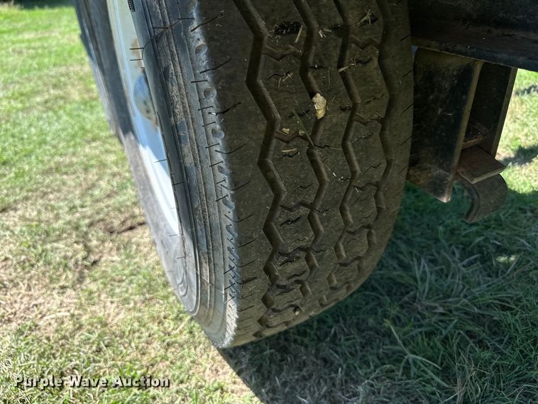 image for item ML9196 2004 Starlite 22 CT  combine trailer