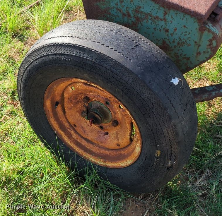 image for item MY9936 (3) pieces of ag equipment