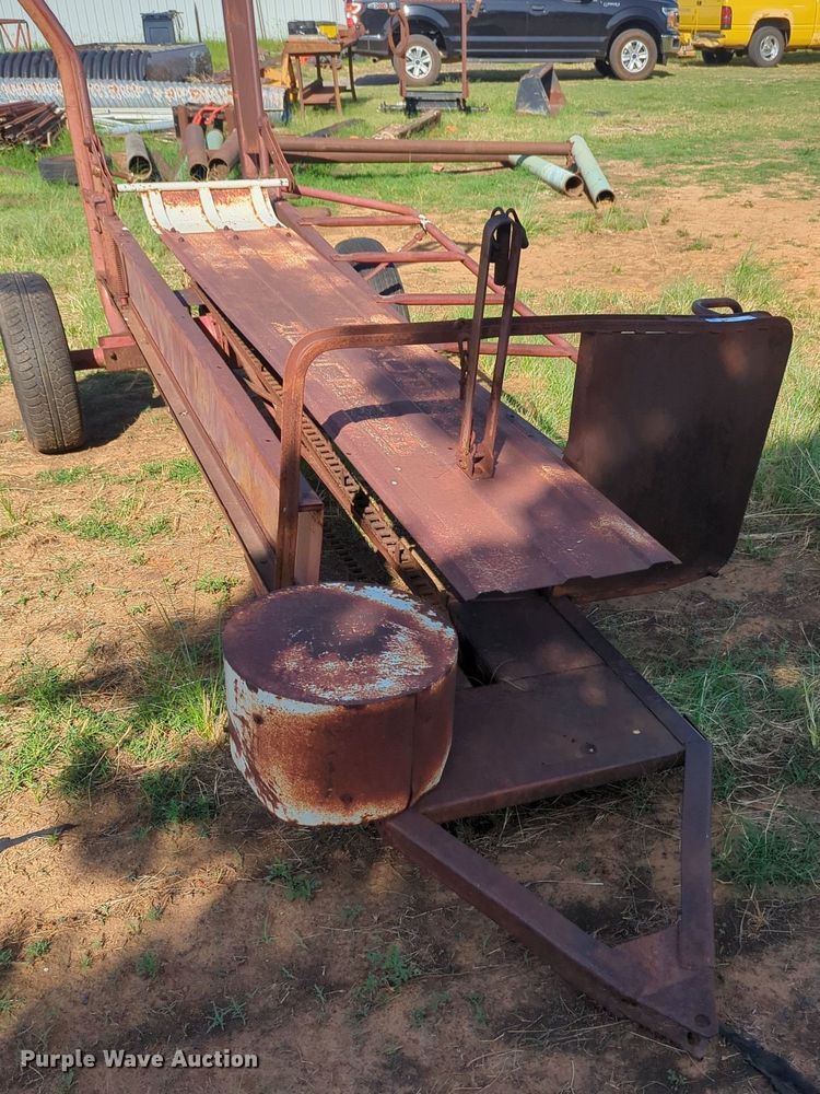 image for item MY9939 Cherokee  pop-up bale loader