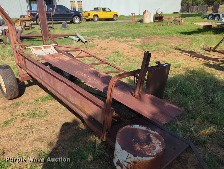 image for item MY9939 Cherokee  pop-up bale loader
