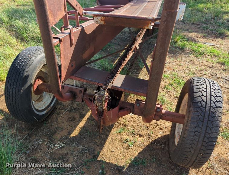image for item MY9939 Cherokee  pop-up bale loader