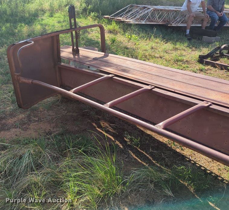 image for item MY9939 Cherokee  pop-up bale loader