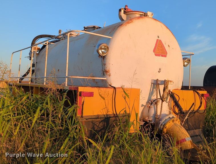 image for item MY9951 Vacuum tank bed