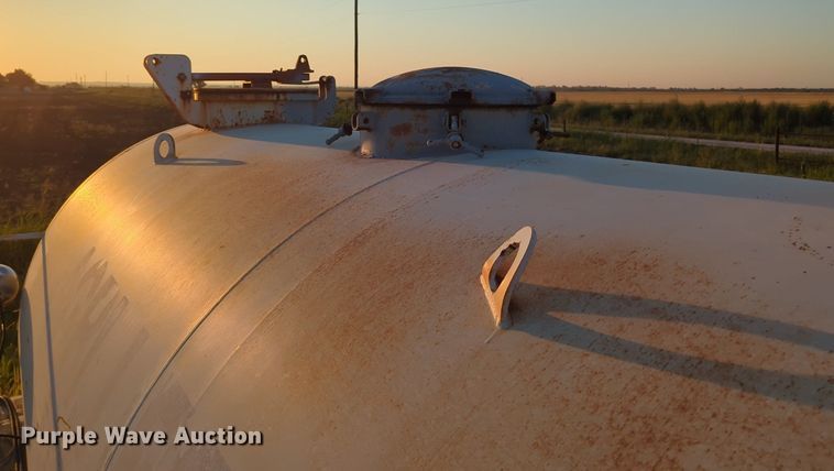 image for item MY9951 Vacuum tank bed