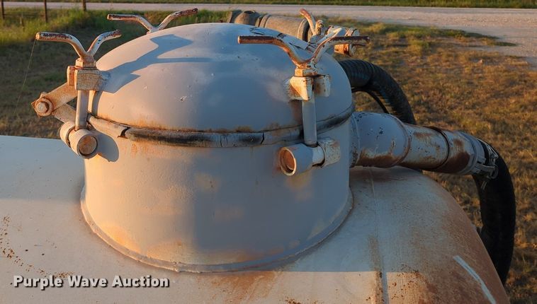 image for item MY9951 Vacuum tank bed