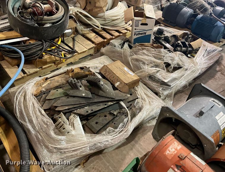 image for item NA9094 (2) pallets of applicator bar parts