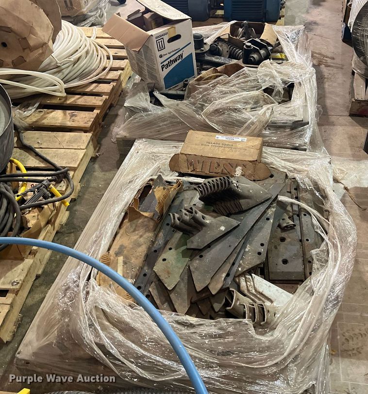 image for item NA9094 (2) pallets of applicator bar parts