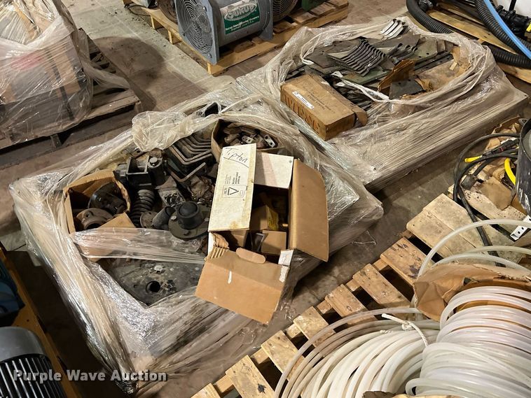 image for item NA9094 (2) pallets of applicator bar parts