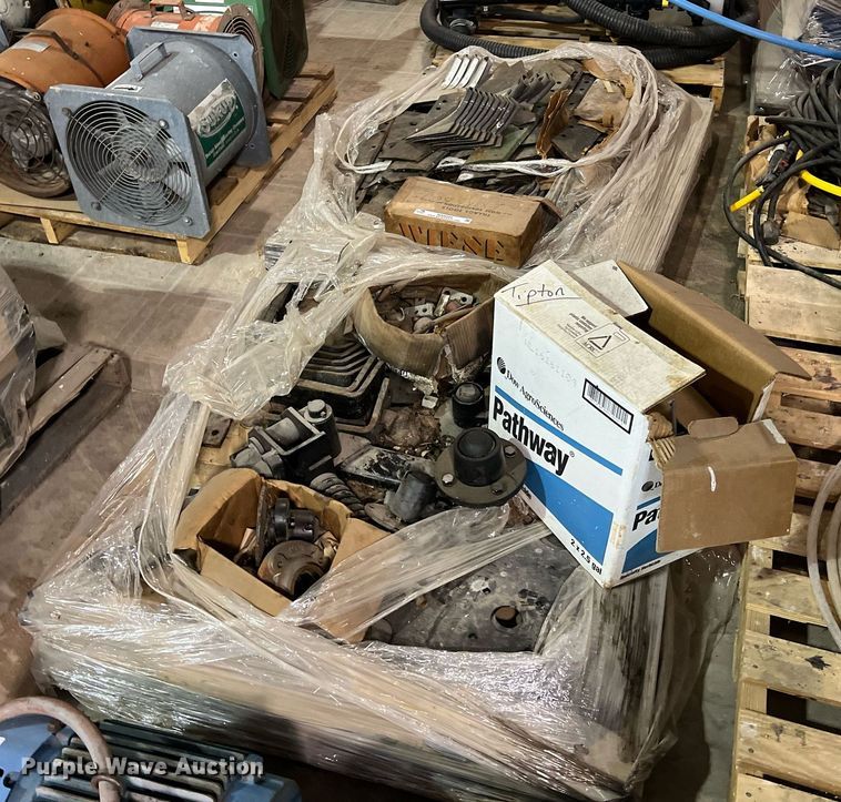 image for item NA9094 (2) pallets of applicator bar parts