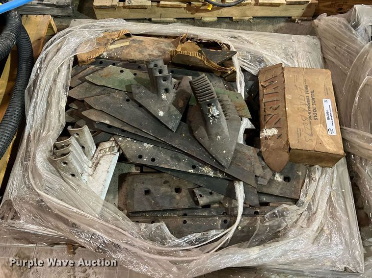 image for item NA9094 (2) pallets of applicator bar parts