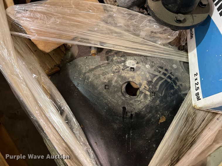 image for item NA9094 (2) pallets of applicator bar parts