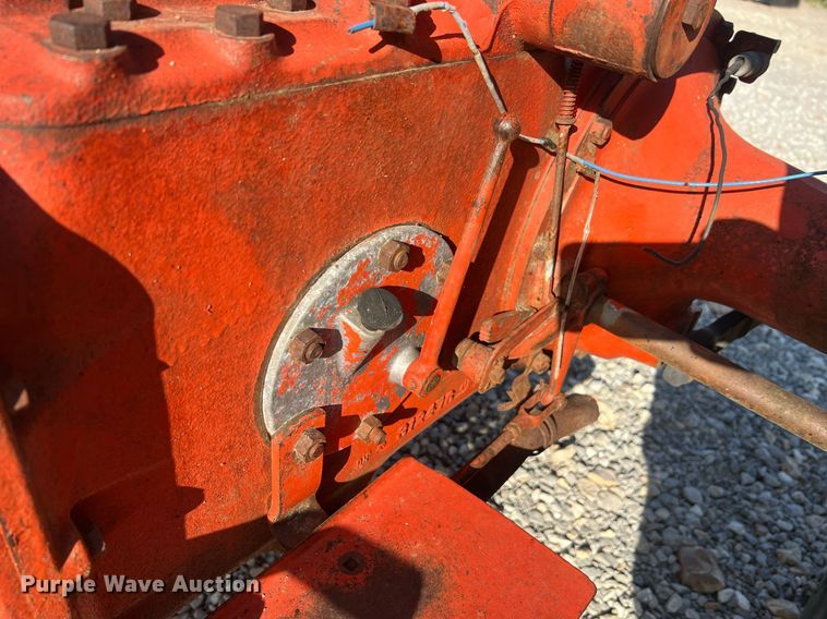 image for item NA9109 Ford 601 Workmaster  tractor