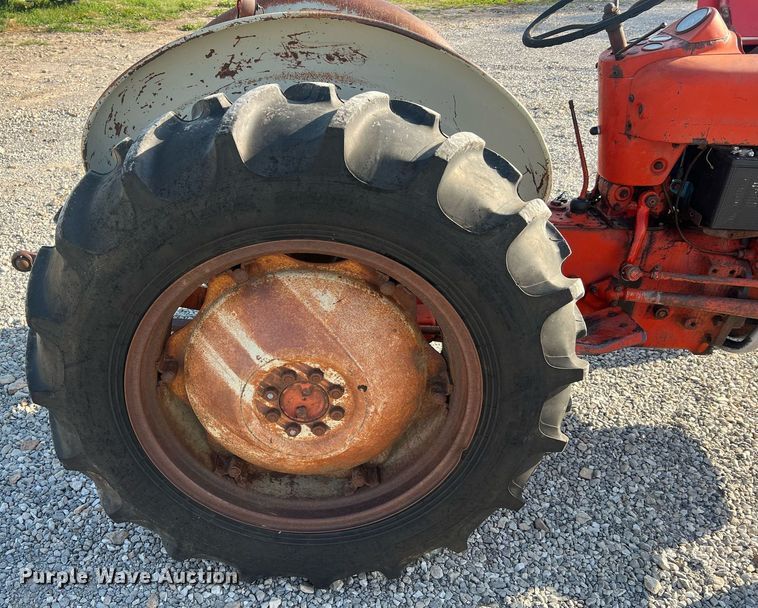 image for item NA9109 Ford 601 Workmaster  tractor