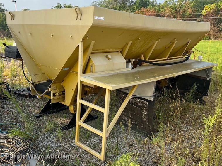 image for item NA9123 New Leader L2020  spreader bed