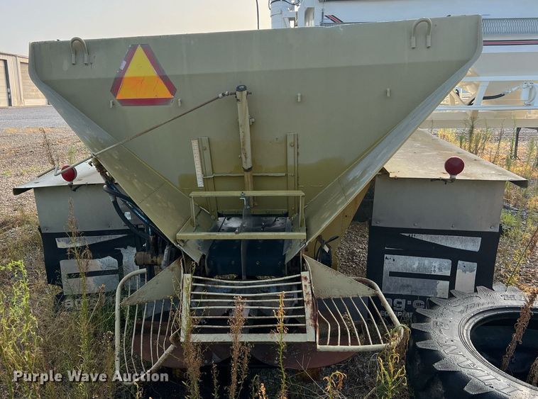 image for item NA9123 New Leader L2020  spreader bed