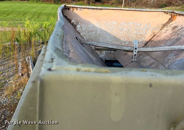 image for item NA9123 New Leader L2020  spreader bed