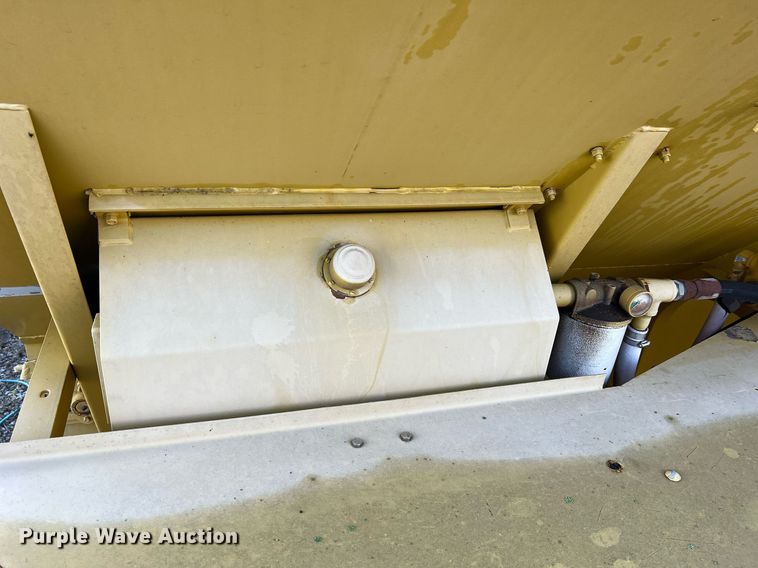 image for item NA9123 New Leader L2020  spreader bed