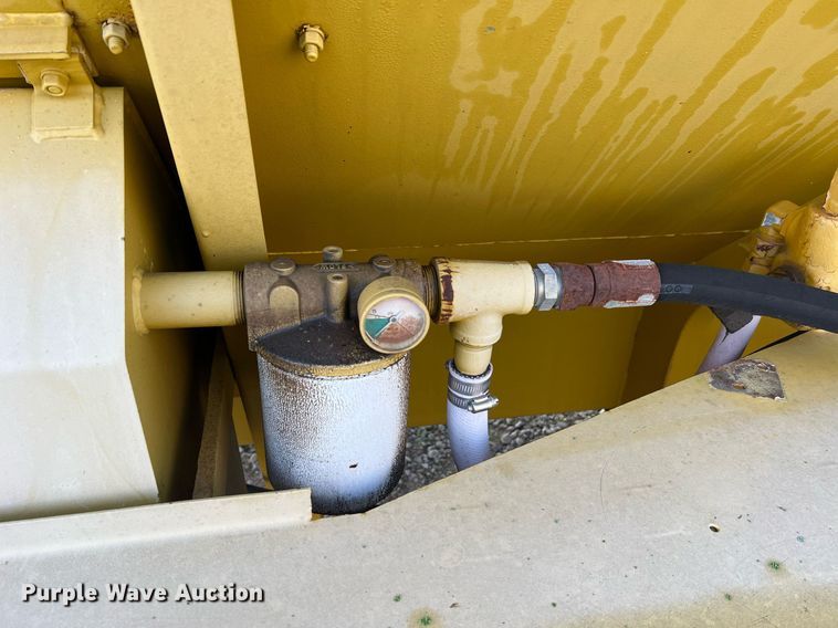 image for item NA9123 New Leader L2020  spreader bed