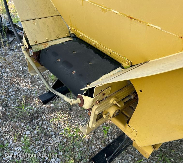 image for item NA9123 New Leader L2020  spreader bed