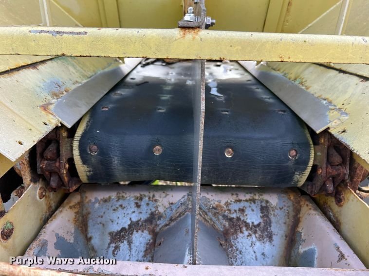 image for item NA9123 New Leader L2020  spreader bed