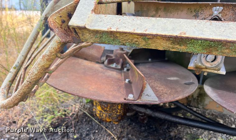 image for item NA9123 New Leader L2020  spreader bed