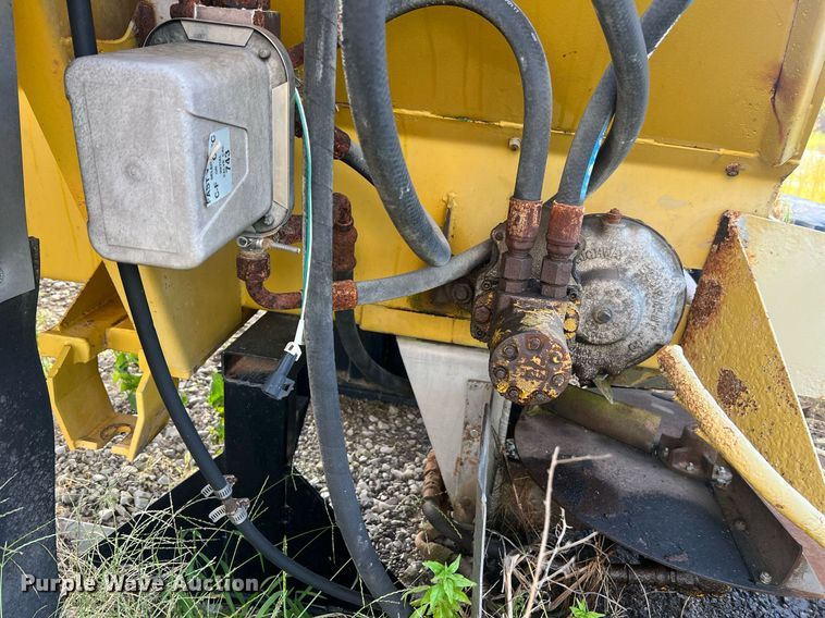 image for item NA9123 New Leader L2020  spreader bed