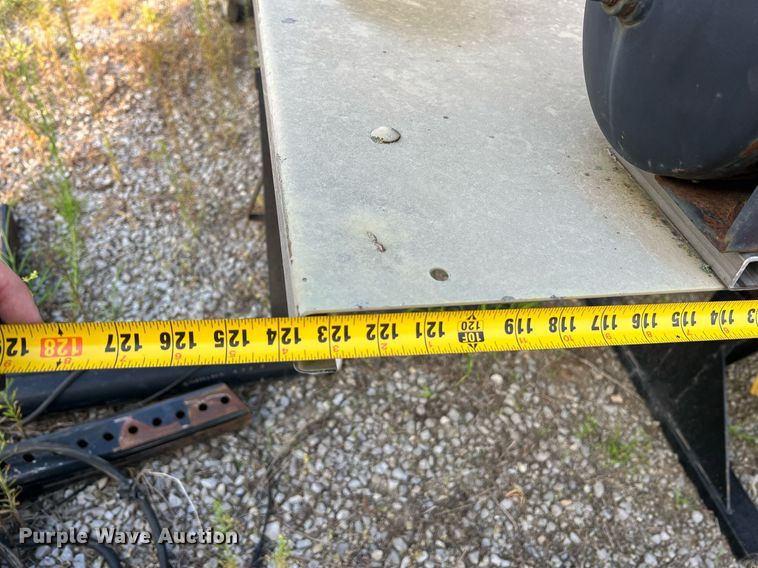 image for item NA9123 New Leader L2020  spreader bed