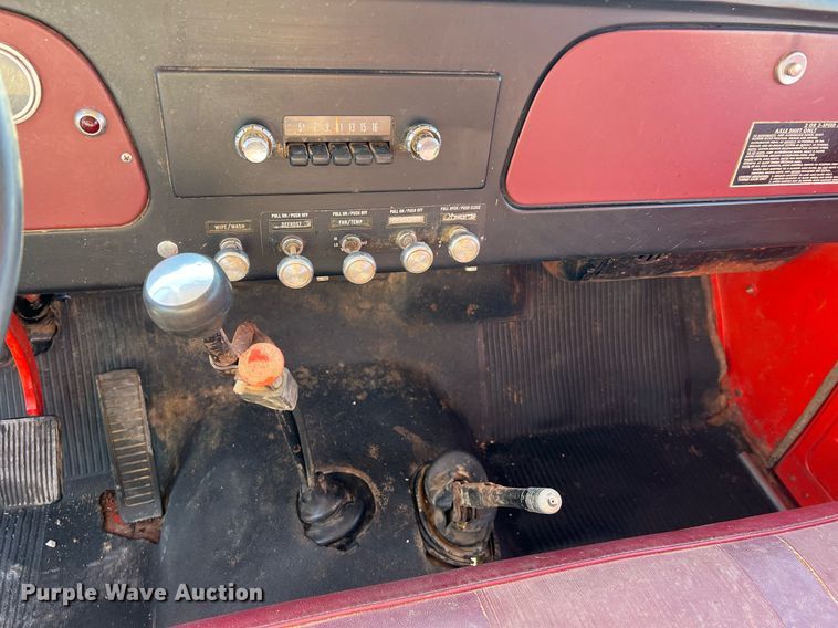 image for item NA9138 1976 International Loadstar 1600  grain truck