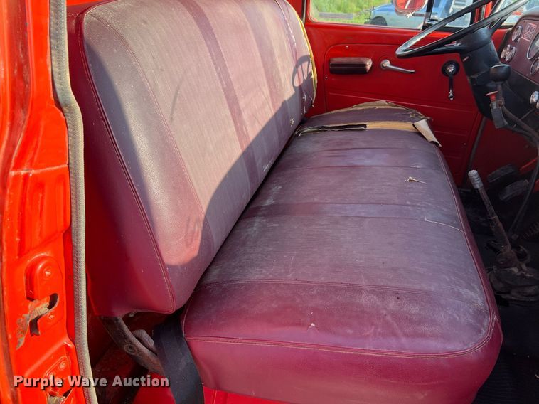 image for item NA9138 1976 International Loadstar 1600  grain truck