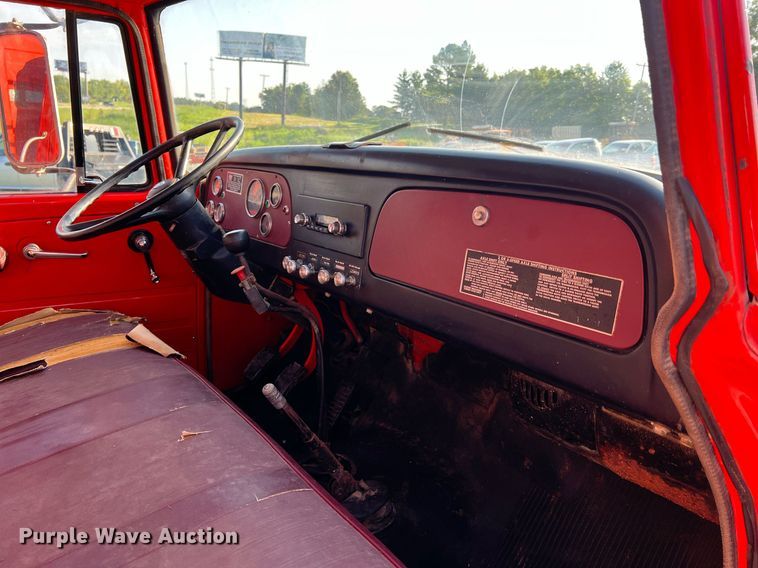 image for item NA9138 1976 International Loadstar 1600  grain truck