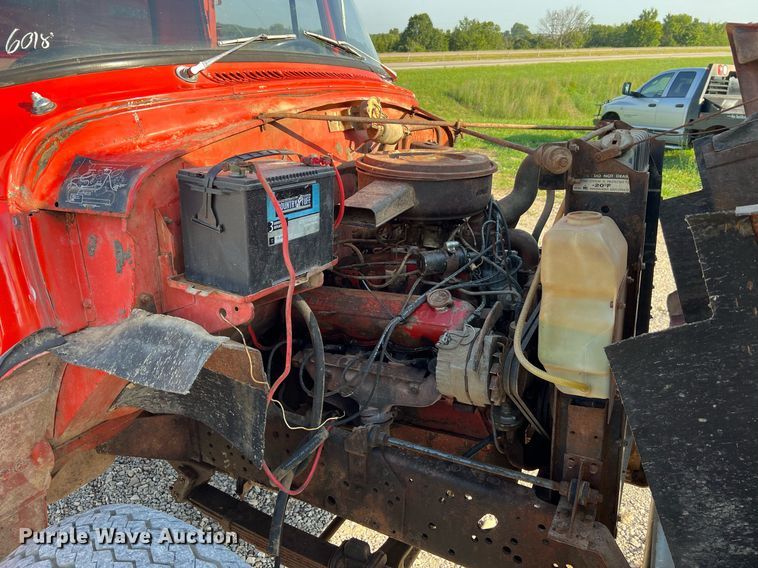 image for item NA9138 1976 International Loadstar 1600  grain truck