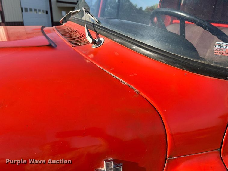 image for item NA9138 1976 International Loadstar 1600  grain truck