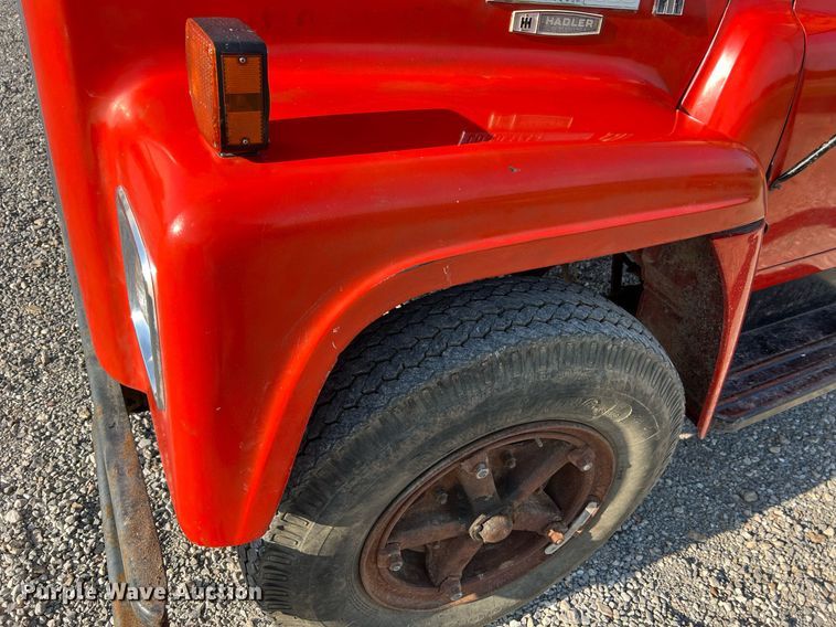 image for item NA9138 1976 International Loadstar 1600  grain truck