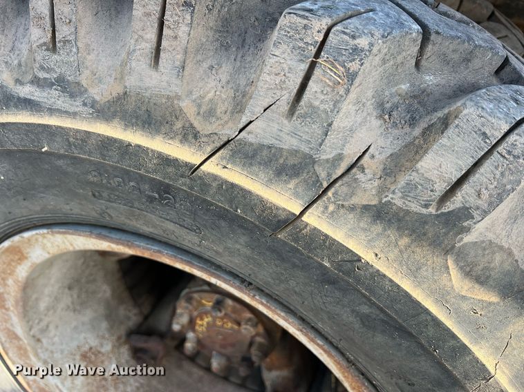 image for item NA9138 1976 International Loadstar 1600  grain truck