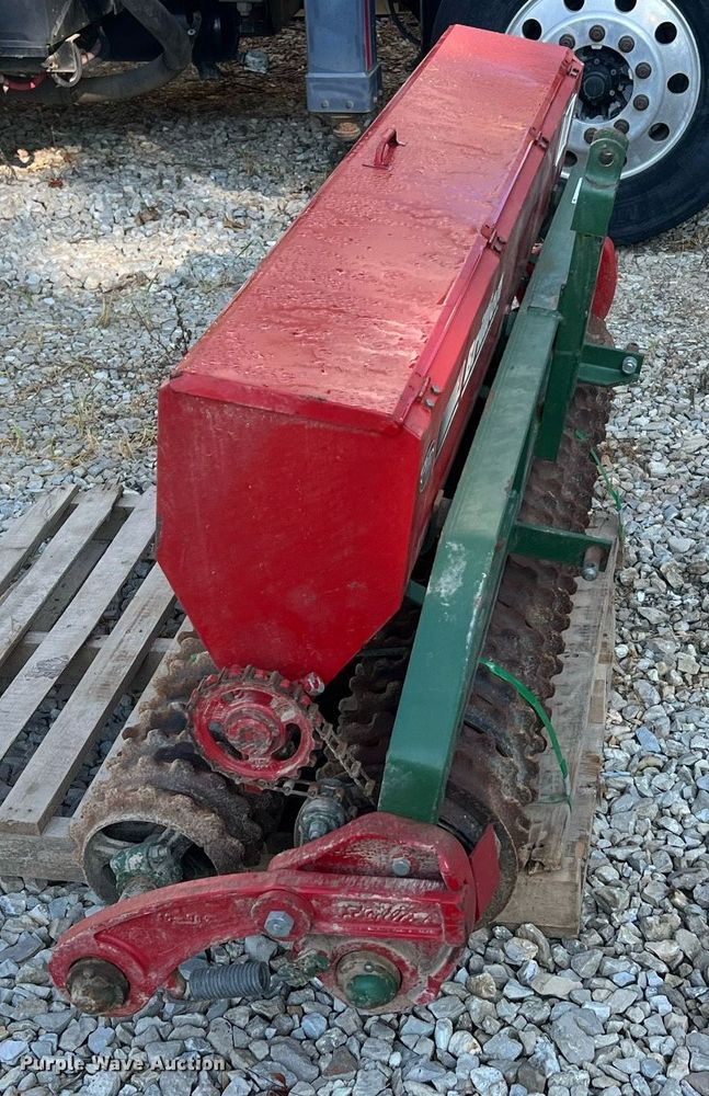 image for item NA9144 Brillion GLP-643  seeder