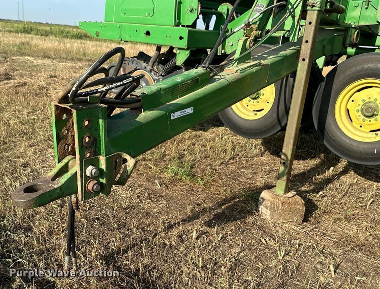 image for item NF9084 John Deere 455  grain drill