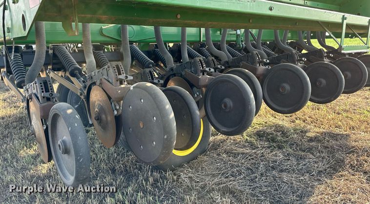 image for item NF9084 John Deere 455  grain drill