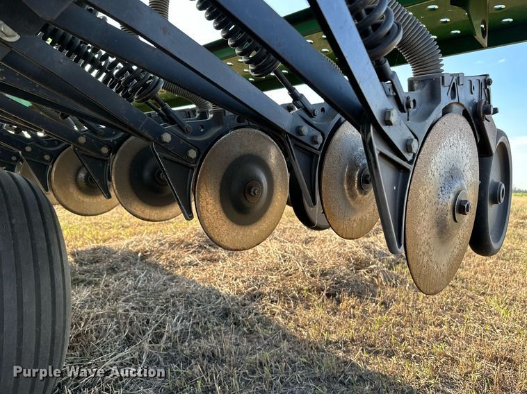 image for item NF9084 John Deere 455  grain drill