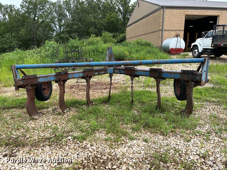 image for item NL9480 V-ripper