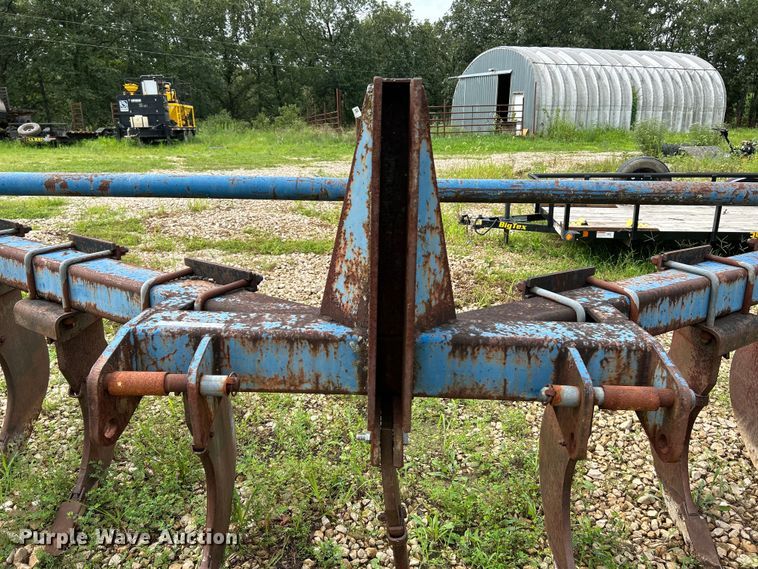 image for item NL9480 V-ripper