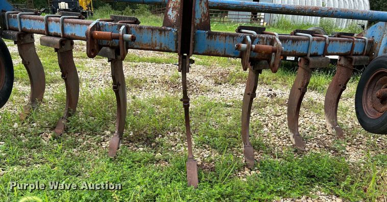 image for item NL9480 V-ripper