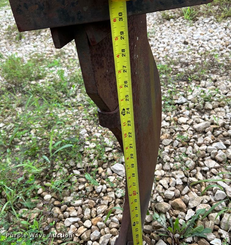 image for item NL9480 V-ripper