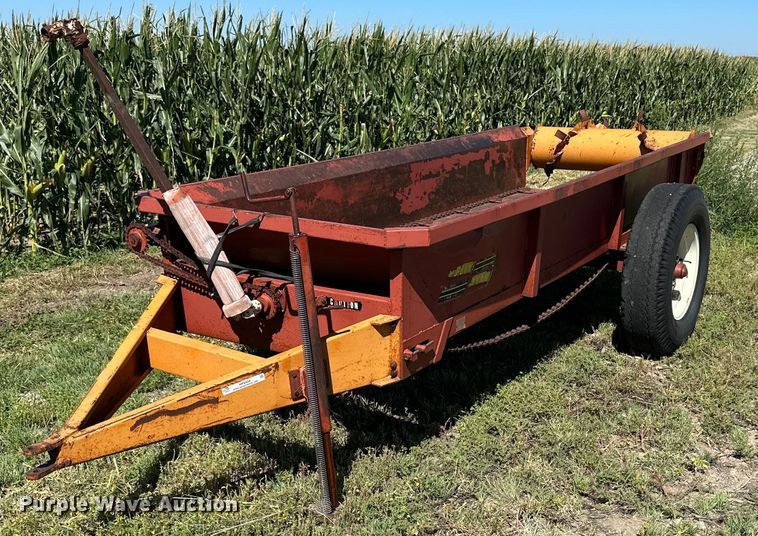 image for item NP9404 Kelly-Ryan  manure spreader