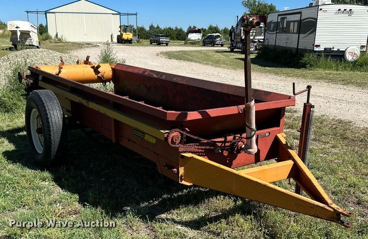image for item NP9404 Kelly-Ryan  manure spreader