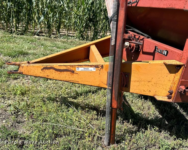 image for item NP9404 Kelly-Ryan  manure spreader