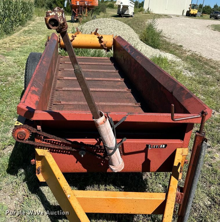 image for item NP9404 Kelly-Ryan  manure spreader