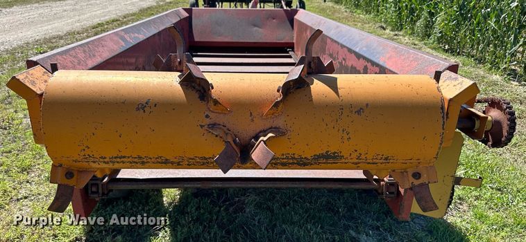image for item NP9404 Kelly-Ryan  manure spreader